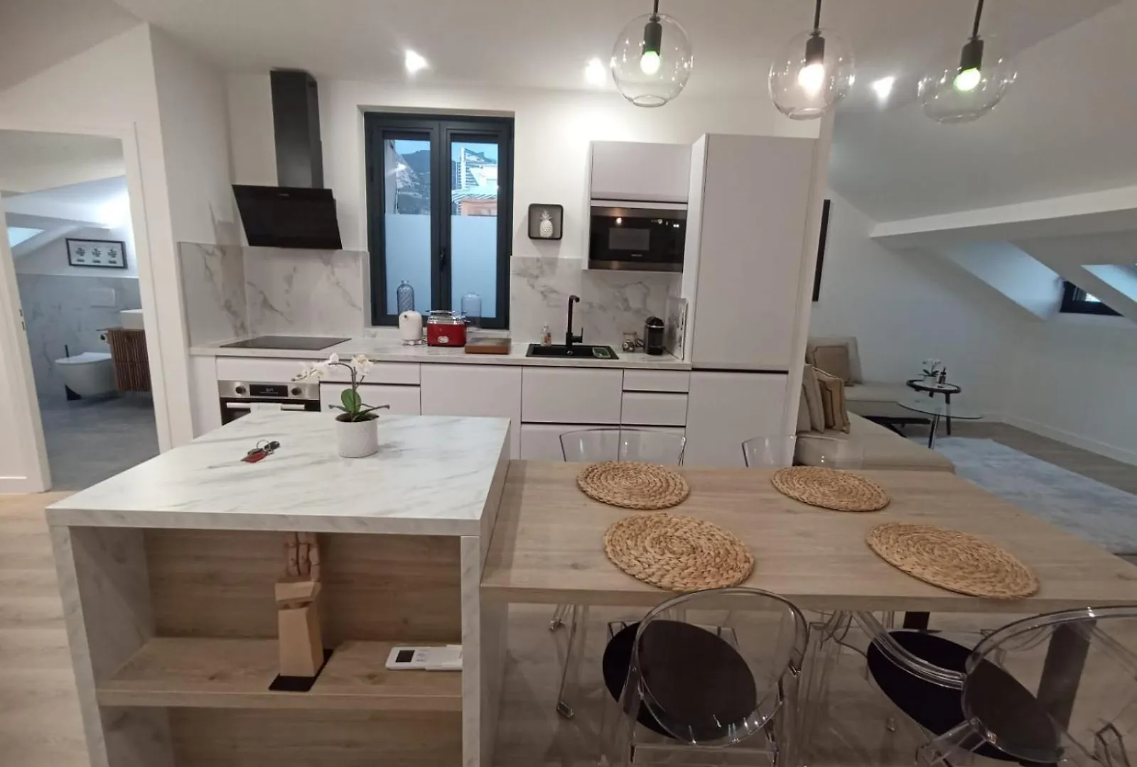 Monte Carlo Monaco Border - Luxury, Modern, Cozy With Home Feelings And See View Beausoleil Apartamento